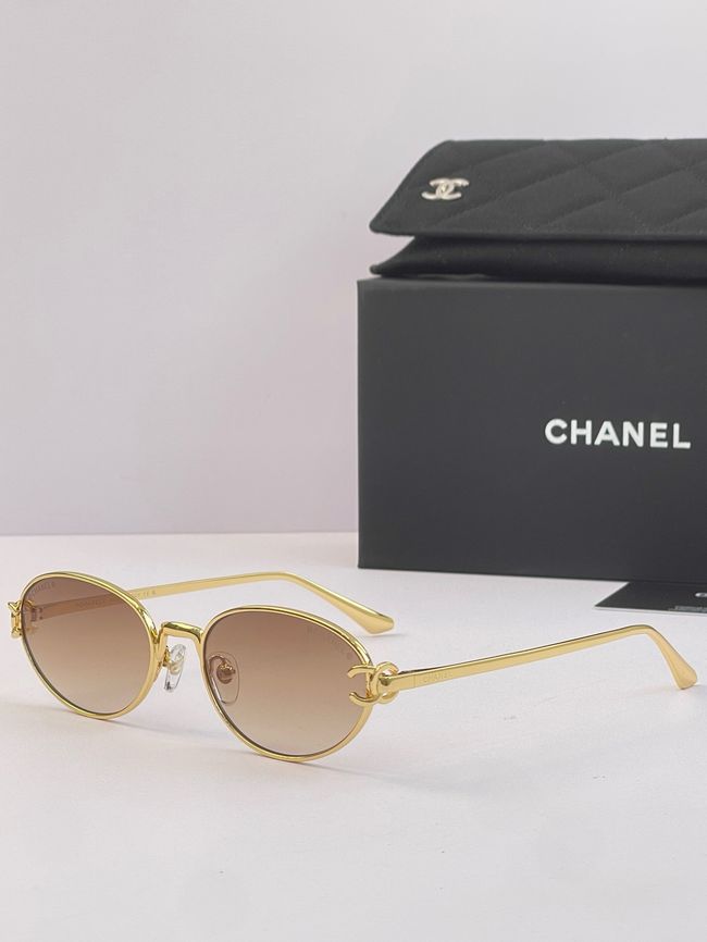 Chanel Sunglasses 821632-4