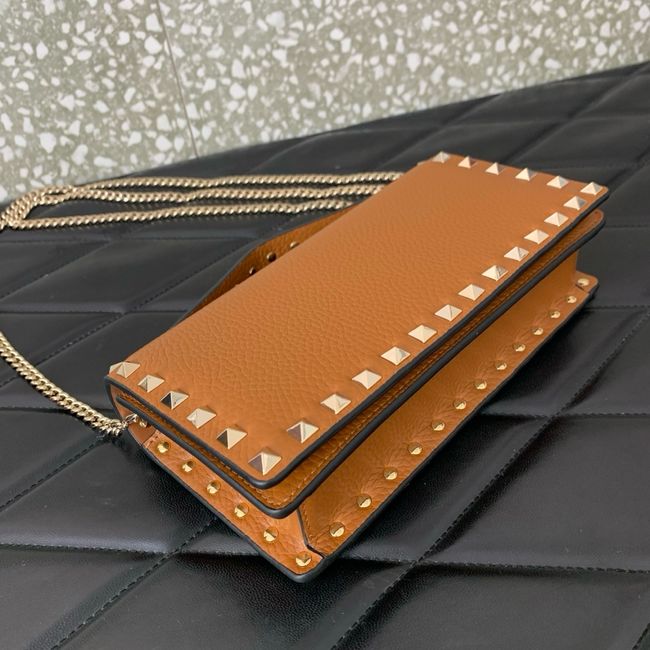 VALENTINO Rockstud calfskin chain bag SHI098 brown