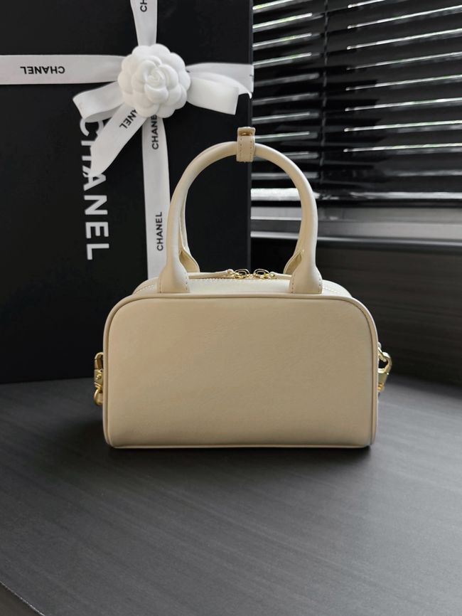 Chanel Clutch with Leather Strap AP5528 Beige Chanel Clutch with Leather Strap AP5528 Beige