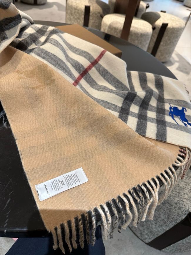 Burberry cashmere scarf BU0021-1 Burberry cashmere scarf BU0021-1