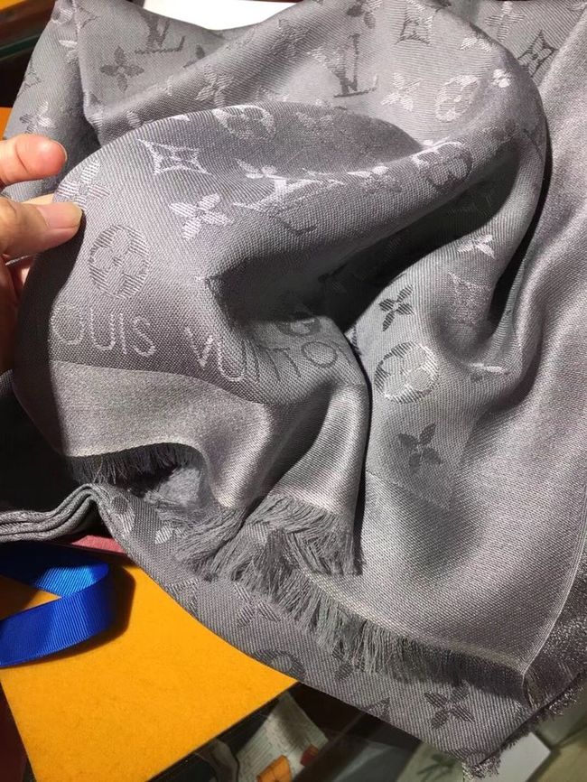 Louis Vuitton Monogram Shine Shawl M98772-4
