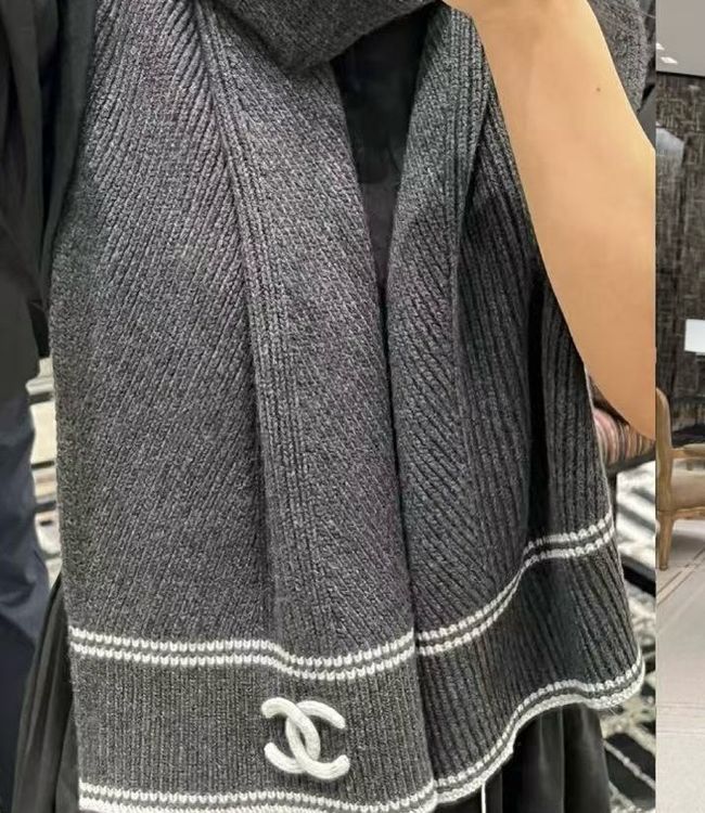 Chanel Wool & Cashmere scarf B25976-3 Chanel Wool & Cashmere scarf B25976-3