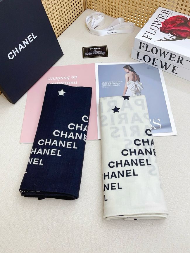 Chanel cashmere Shawl B25975-1 Chanel cashmere Shawl B25975-1