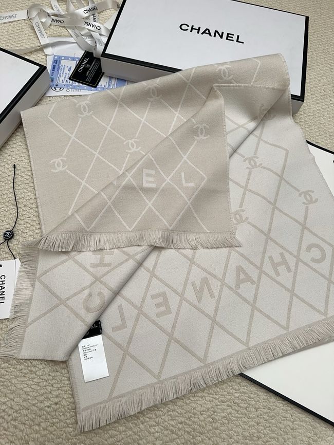 Chanel cashmere scarf B25978-3