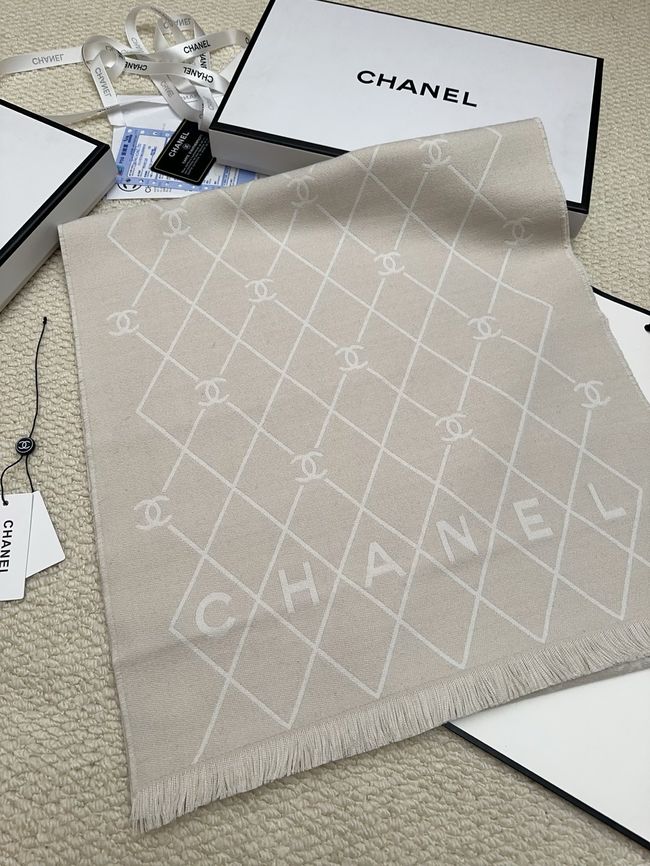 Chanel cashmere scarf B25978-3