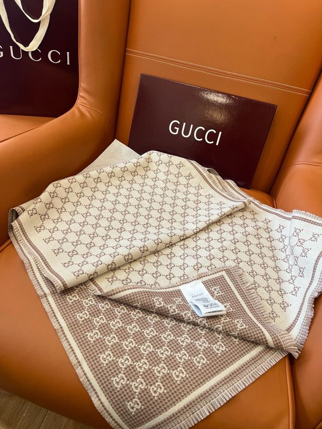 Gucci cashmere scarf 873732-5 Gucci cashmere scarf 873732-5