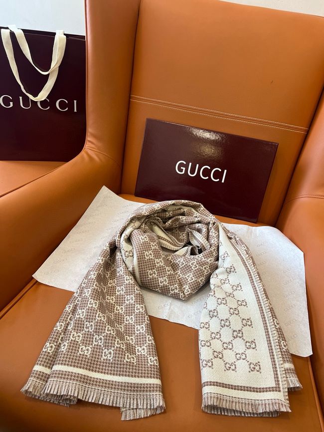 Gucci cashmere scarf 873732-5 Gucci cashmere scarf 873732-5