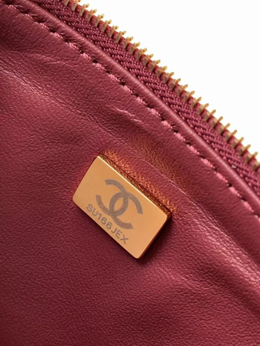 Chanel Maxi Flap Bag With Top Handle Crocodile Embossed Calfskin & Gold-Tone Metal Dark Gray As6309 Chanel Maxi Flap Bag With Top Handle Crocodile Embossed Calfskin & Gold-Tone Metal Dark Gray As6309