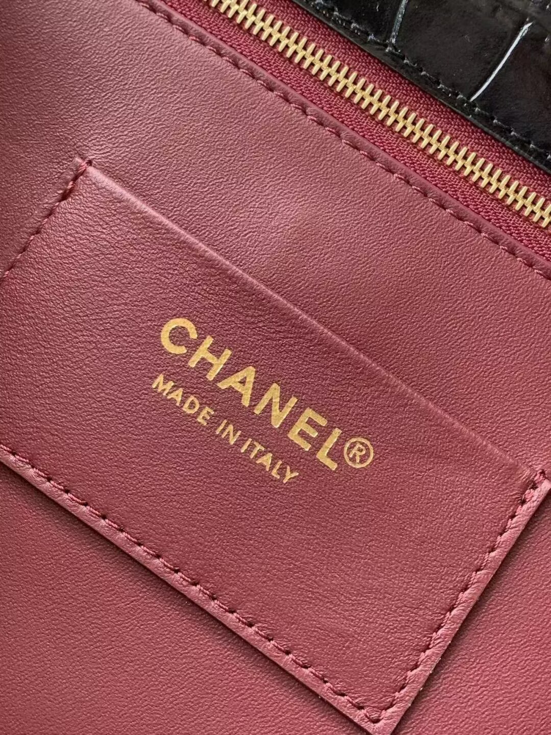 Chanel Maxi Flap Bag With Top Handle Crocodile Embossed Calfskin & Gold-Tone Metal Dark Gray As6309 Chanel Maxi Flap Bag With Top Handle Crocodile Embossed Calfskin & Gold-Tone Metal Dark Gray As6309
