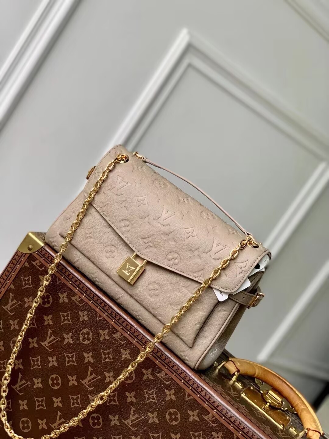 Louis Vuitton Original Leather Bag M6301 Beige