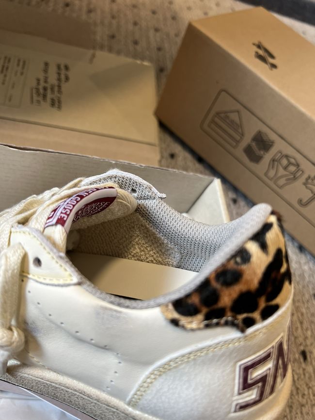 GOLDEN GOOSE DELUXE BRAND flats 65276-11