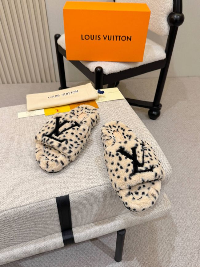Louis Vuitton Mule 65280-1