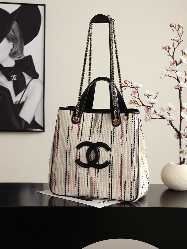 Chanel Shopping Bag AS6200 Beige & Red Chanel Shopping Bag AS6200 Beige & Red