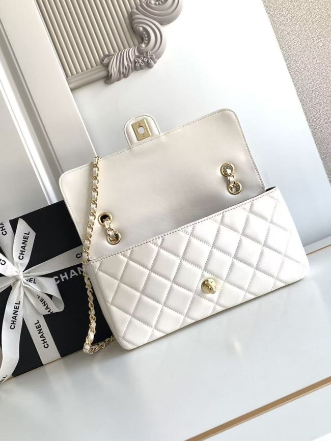 Chanel Flap Bag Lambskin AS6568 white