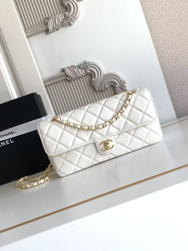 Chanel Flap Bag Lambskin AS6568 white Chanel Flap Bag Lambskin AS6568 white