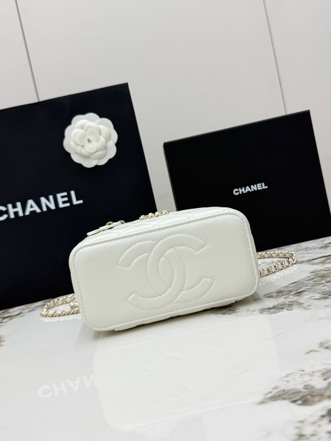 Chanel Vanity with Chain AP5182 white Chanel Vanity with Chain AP5182 white