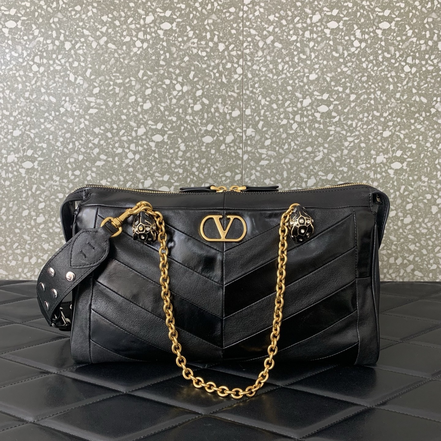 VALENTINO PANTHEA lambskin bag WB0S70 black VALENTINO PANTHEA lambskin bag WB0S70 black