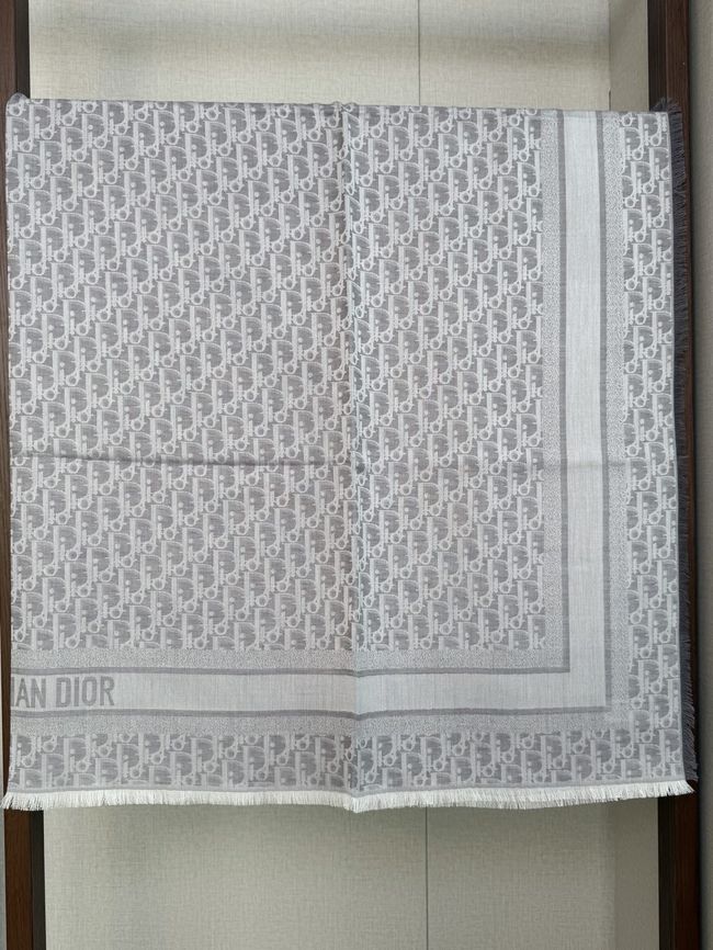 Dior Oblique Shawl Wool and Silk Jacquard I1058-2 Dior Oblique Shawl Wool and Silk Jacquard I1058-2