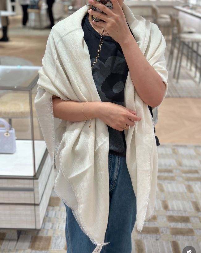 Dior Oblique Shawl Wool and Silk Jacquard I1058-6 Dior Oblique Shawl Wool and Silk Jacquard I1058-6