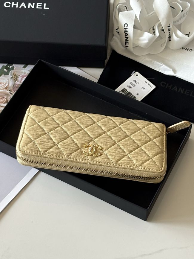 Chanel Classic Zipped Wallet AP5077 apricot