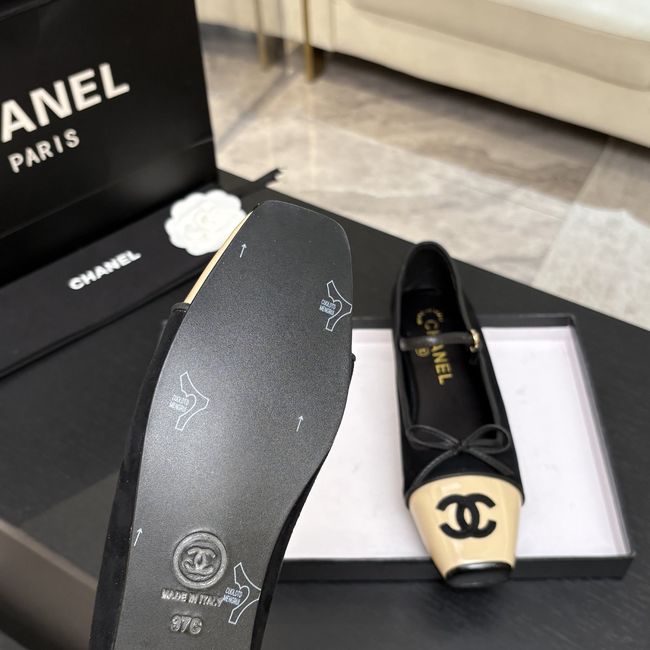 Chanel Mary Janes G47640-2