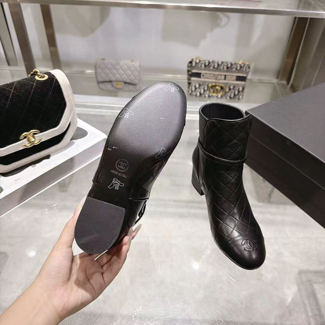 Chanel Mid-Calf Boots C5517-1