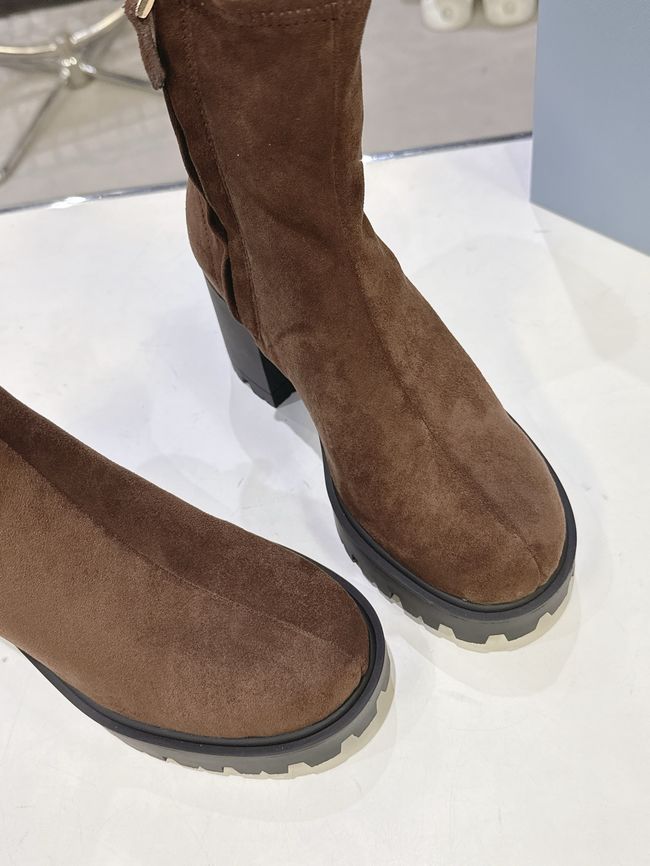 Prada Monolith brushed leather Chelsea boots G085-8