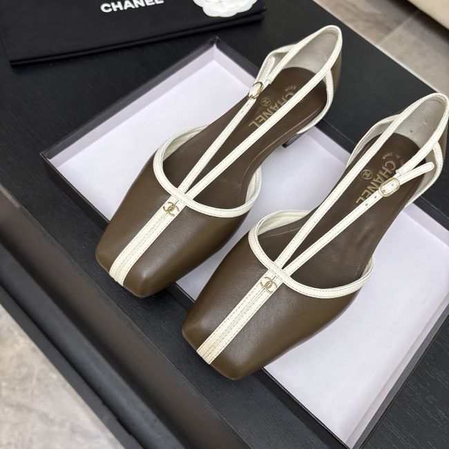 Chanel Mary Janes G47613-3