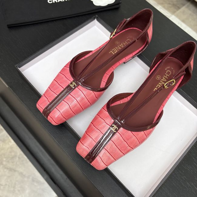 Chanel Mary Janes G47613-10