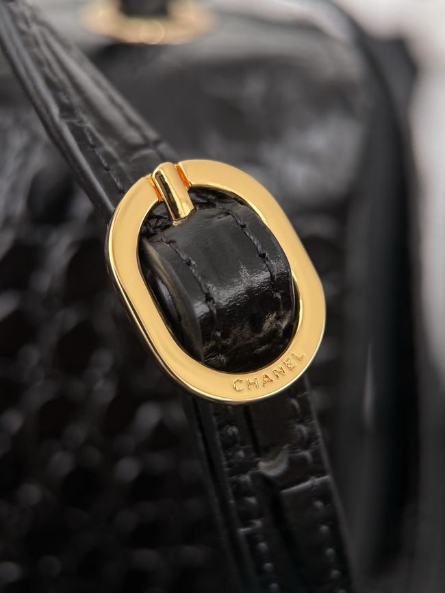 Chanel Crocodile Embossed Maxi Flapbag Calfskin AS6233 Black Chanel Crocodile Embossed Maxi Flapbag Calfskin AS6233 Black