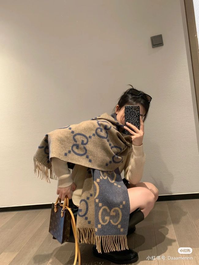 Gucci Reversible Cashmere scarf 777067-1 Gucci Reversible Cashmere scarf 777067-1
