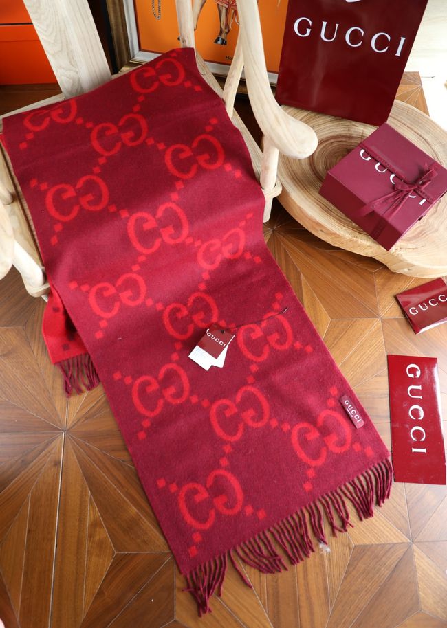 Gucci Reversible Cashmere scarf 777067-4