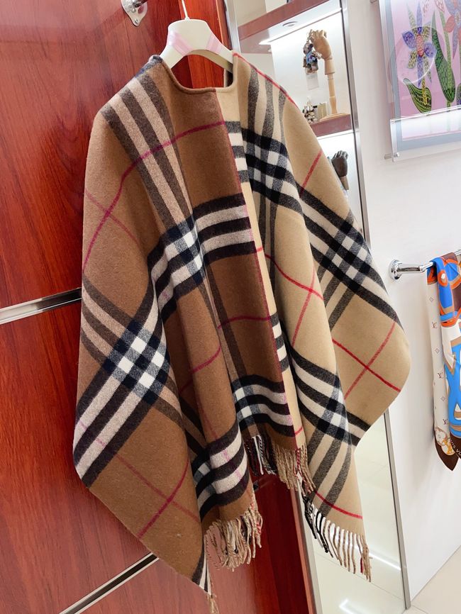 Burberry Cashmere cape BU0032-2