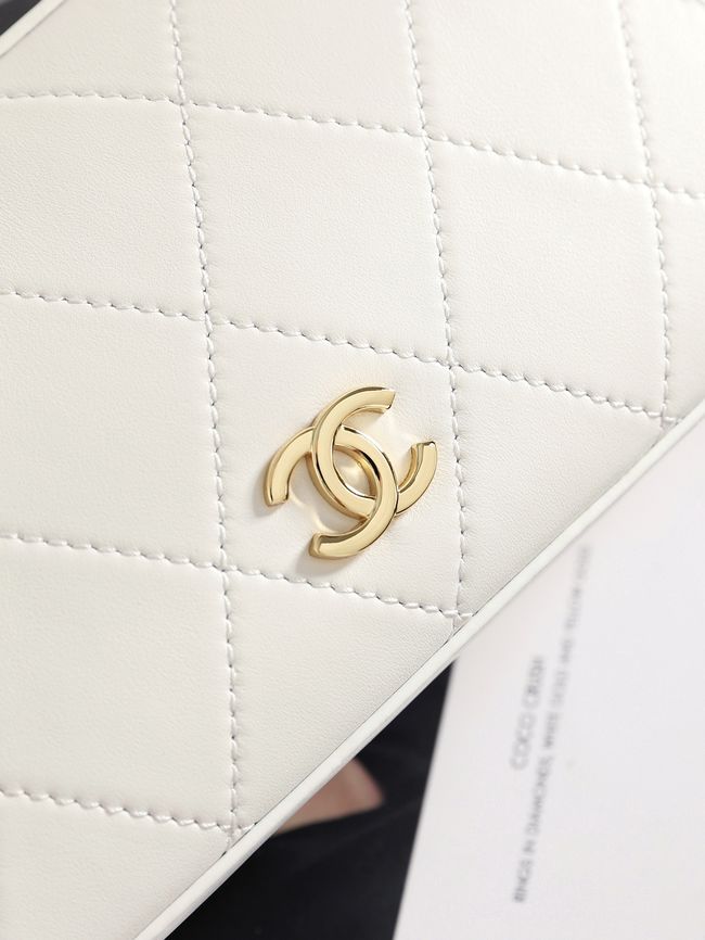 CHANEL Hobo Bag AS6640 WHITE