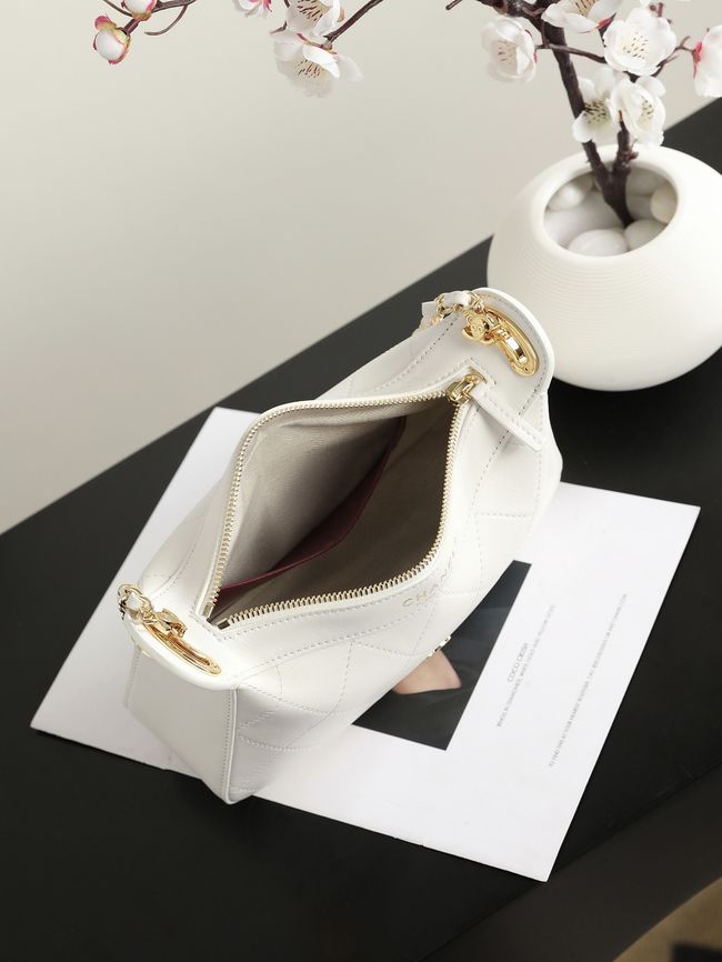 CHANEL Hobo Bag AS6640 WHITE
