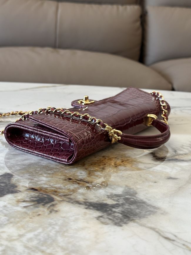 Chanel Clutch with chain Crocodile Embossed AP5280 Burgundy Chanel Clutch with chain Crocodile Embossed AP5280 Burgundy