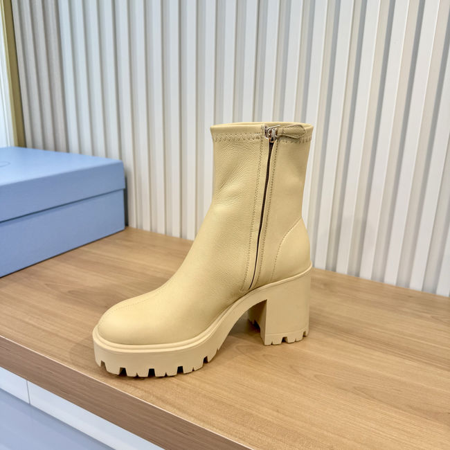 Prada Monolith brushed leather Chelsea boots G085-10